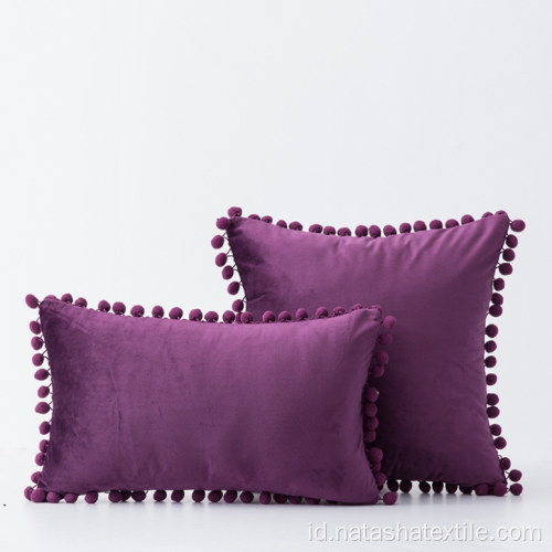 Sarung bantal sofa beludru bola rambut polos